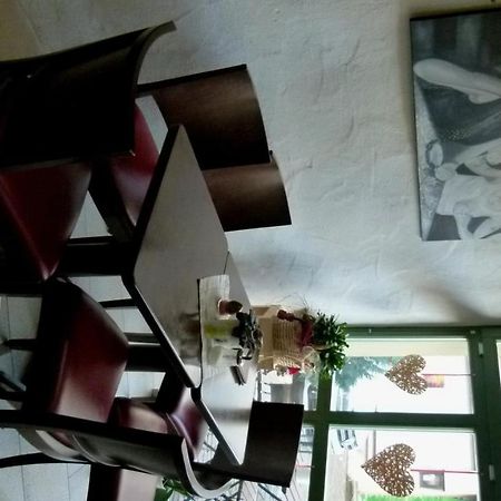 Gaestehaus Zum Anker เบอซิกไฮม์ ภายนอก รูปภาพ
